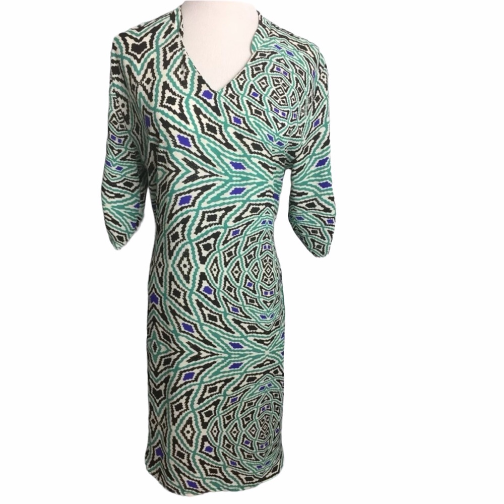 Kim & Cami XS Green Black V-Neck Shirttail Dress